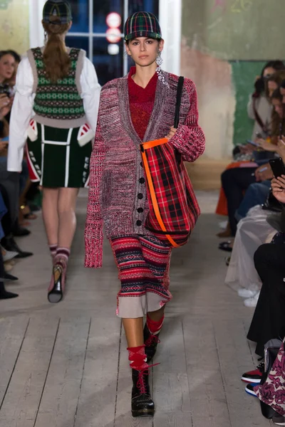 Look 32